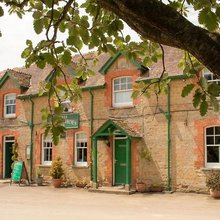Three Horseshoes Inn Powerstock ภายนอก รูปภาพ