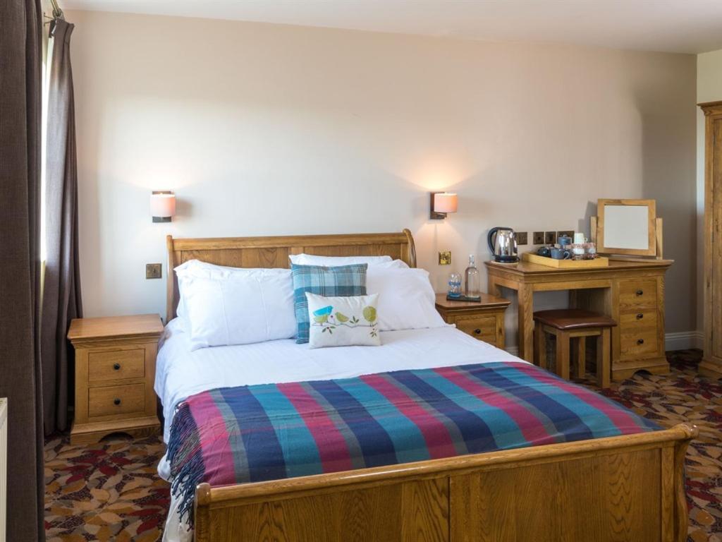 Three Horseshoes Inn Powerstock ห้อง รูปภาพ