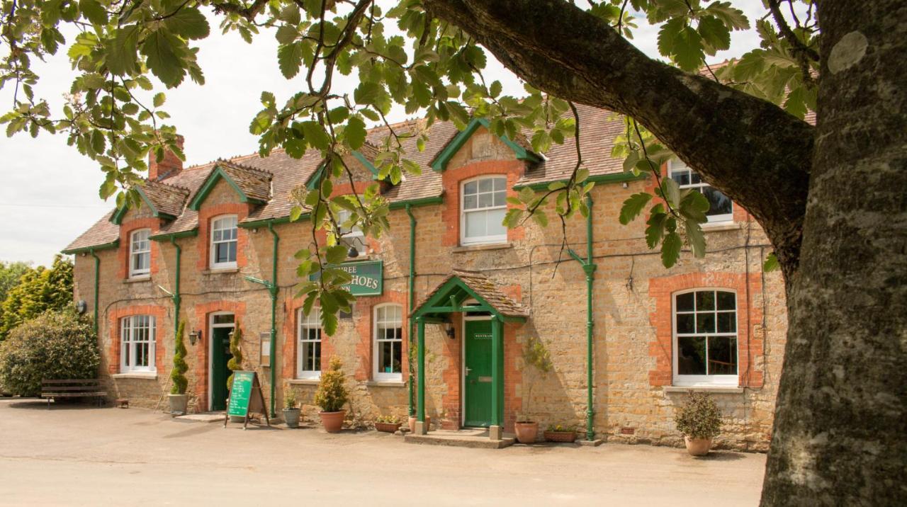Three Horseshoes Inn Powerstock ภายนอก รูปภาพ