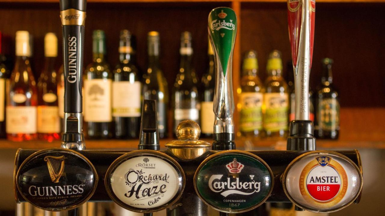 Three Horseshoes Inn Powerstock ภายนอก รูปภาพ